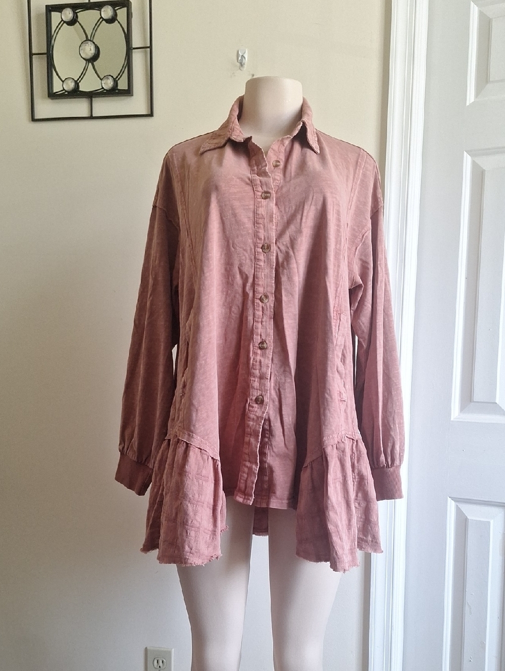 Easel Peplum Antique Rose Hem Style Cotton button-front Shirt Easel Size M - Picture 3 of 13